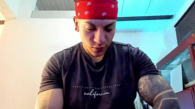 aquiles 51 online show from September 21, 9:15 pm