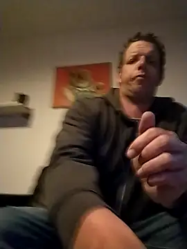 Knuffelstaaf123 online show from April 14, 7:02 pm