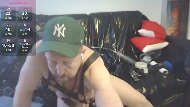 Poppersbate online show from March 14, 1:51 pm