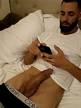 momentum2023 online show from November 30, 4:25 am