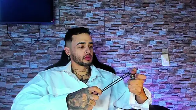 Seth Owner online show from December 3, 1:54 pm