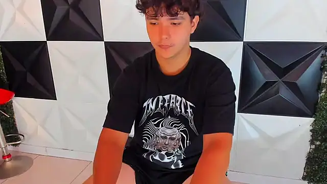 Snapshot of Dani_cumboy chatting on October 23, 3:37 pm Dani cumboy online show from October 23, 3:37 pm