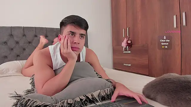 jordanmuskk online show from October 28, 8:44 pm