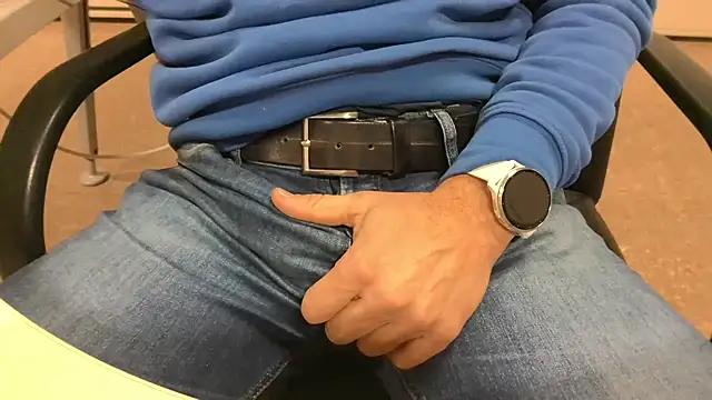 alessandroman2114 online show from November 26, 5:16 pm