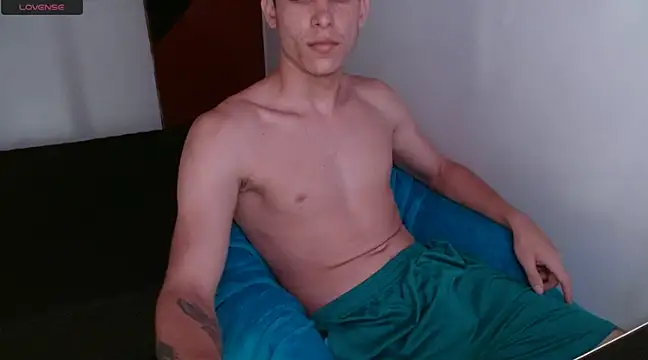 deividcloud36 online show from December 21, 8:21 pm