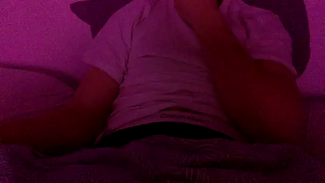 Emilisbig online show from February 5, 9:18 pm