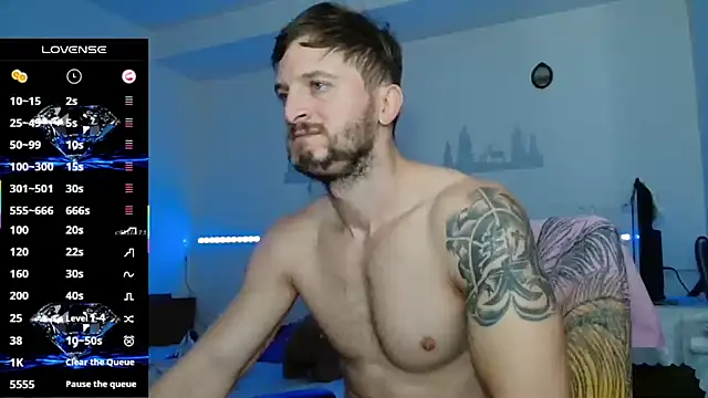 cuple hoot  online show from October 18, 1:10 am