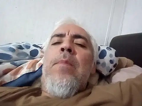 Xoc8  online show from September 17, 2:12 am