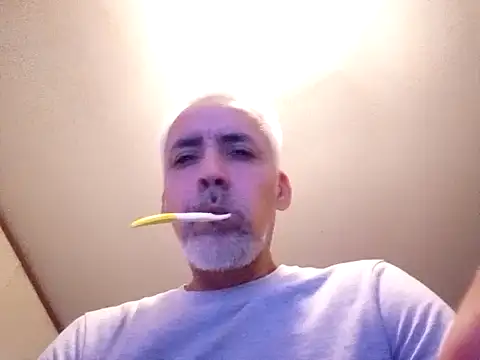 Xoc8  online show from February 7, 7:49 pm