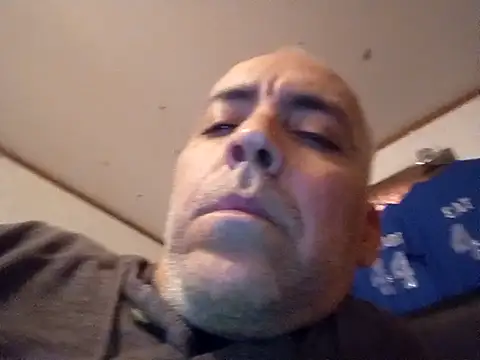 Xoc8  online show from March 3, 6:29 pm