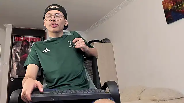 a lejandro 0 8 online show from December 26, 12:16 pm