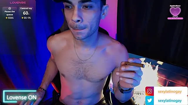 sexyboycolombi4 online show from February 14, 6:52 am