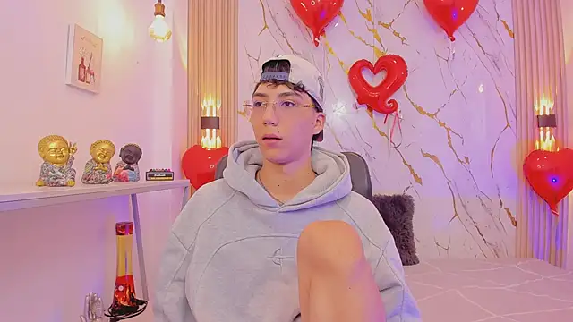 Nikolay Gregori online show from February 22, 4:36 am