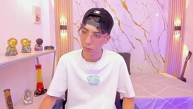 Nikolay Gregori online show from March 16, 4:19 am