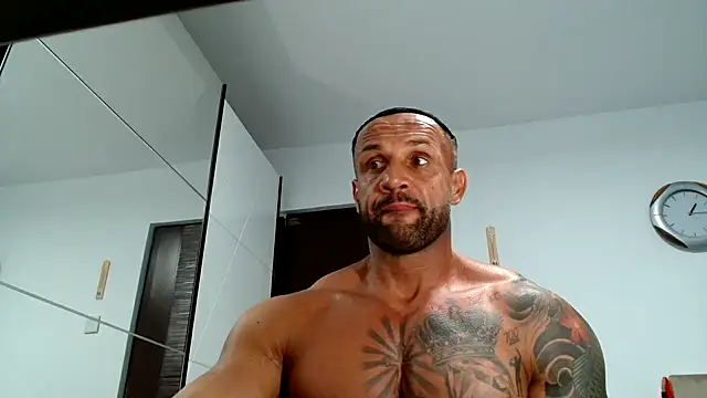 Magnificmuscles89 online show from November 14, 11:17 pm