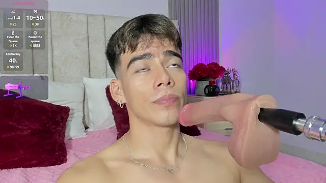 its liam18 online show from February 5, 3:45 am