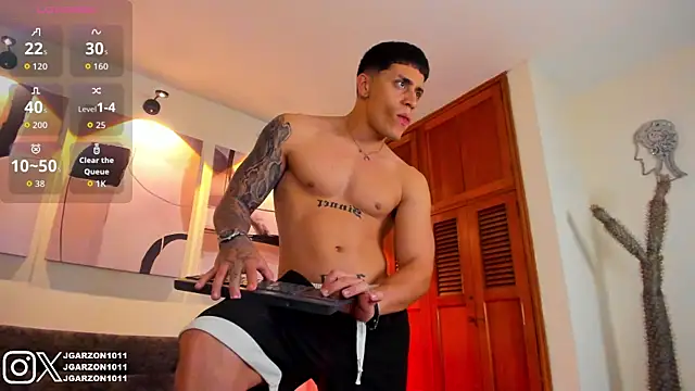  joansoto online show from April 8, 1:53 pm