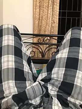 Snapshot of Zeuhorny chatting on September 10, 7:34 pm Zeuhorny online show from September 10, 7:34 pm