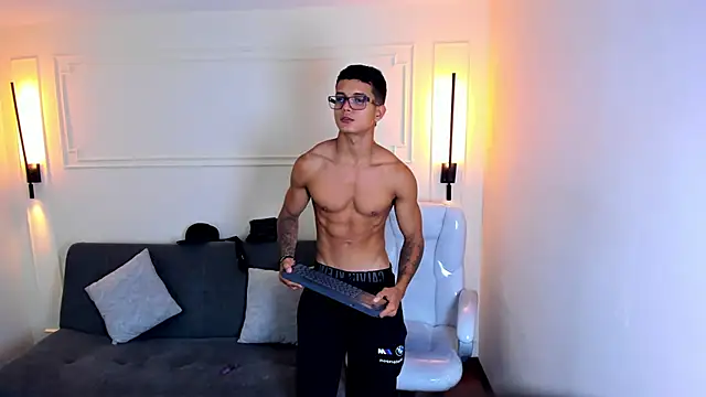 Paradise boy s online show from September 29, 10:49 pm