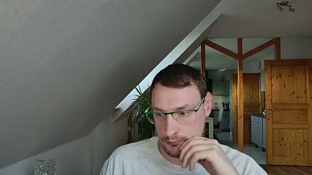 Relsxboy online show from March 12, 4:56 pm