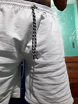 mallugadi89 online show from April 29, 6:25 pm