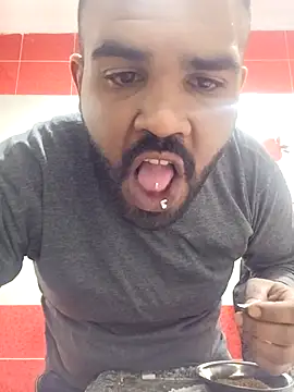 Snapshot of ListedLoin chatting on February 23, 9:50 am ListedLoin online show from February 23, 9:50 am