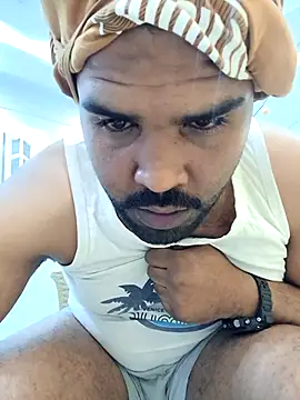 Snapshot of ListedLoin chatting on March 12, 8:31 pm ListedLoin online show from March 12, 8:31 pm