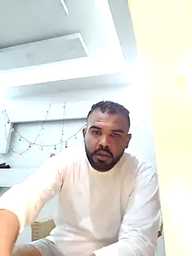 Snapshot of ListedLoin chatting on March 19, 11:06 am ListedLoin online show from March 19, 11:06 am