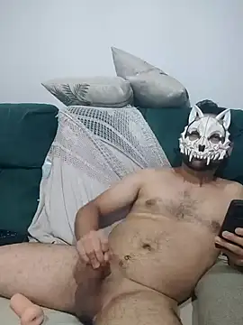 Snapshot of markusx215 chatting on January 2, 9:50 pm markusx215 online show from January 2, 9:50 pm