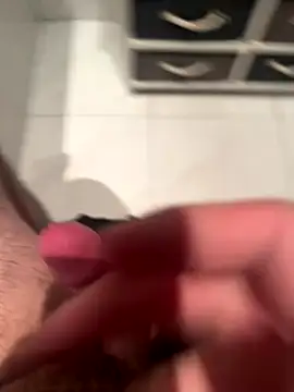 Deralboaus01 online show from November 15, 6:54 pm