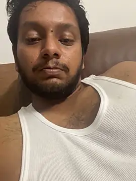 indianhotche online show from November 15, 8:00 pm