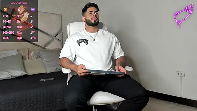 noah crux online show from February 21, 11:11 am