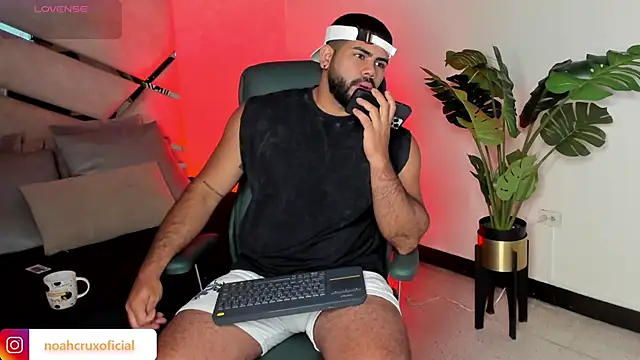 noah crux online show from September 15, 12:39 pm