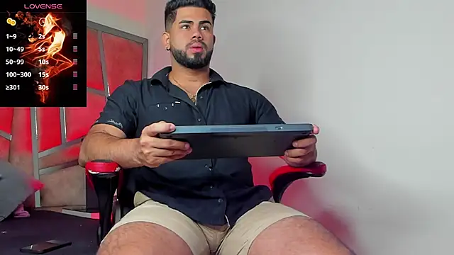 noah crux online show from December 2, 12:27 pm