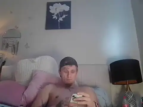 SpAzZ1234 online show from March 6, 5:33 pm