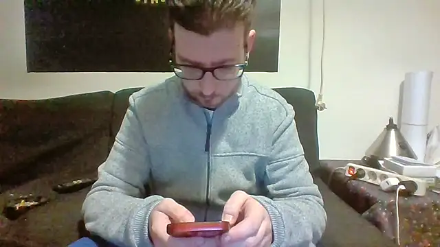 tuchi94 online show from January 18, 9:55 am