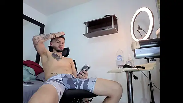 badanyboy online show from April 1, 1:41 pm