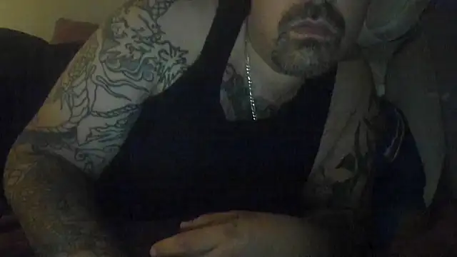 Snapshot of chubbycloudybottom chatting on October 22, 2:48 am chubbycloudybottom online show from October 22, 2:48 am