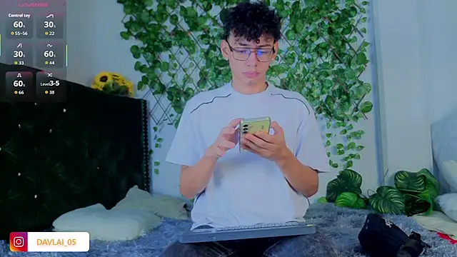 Daviid laidd online show from November 17, 1:14 pm