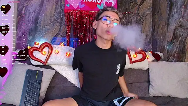 Daviid laidd online show from February 12, 9:32 pm