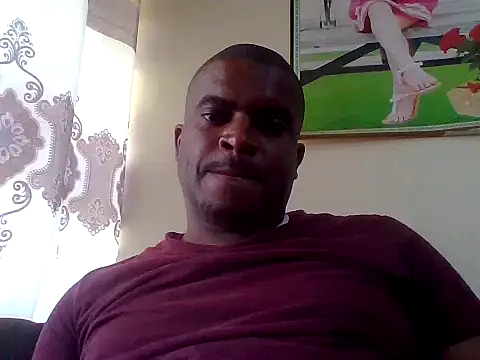 Snapshot of lui_cuuty chatting on September 10, 1:10 pm lui cuuty online show from September 10, 1:10 pm