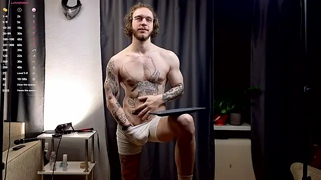 pleasure8869 online show from December 18, 4:41 am