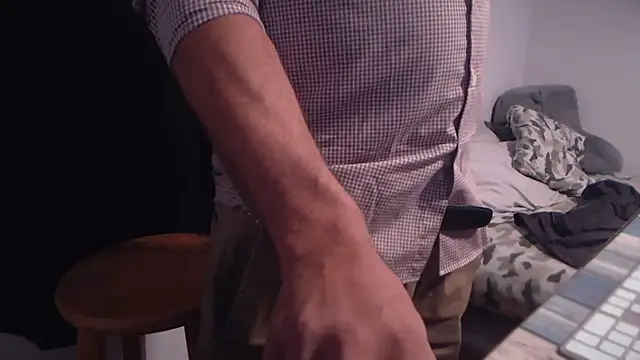 flexingplexico online show from December 3, 8:58 am