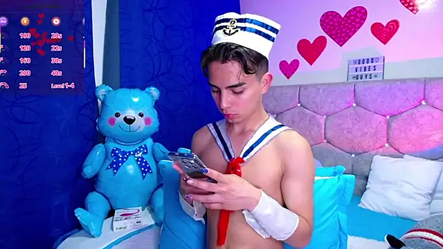 OwenBluee online show from February 17, 4:42 am