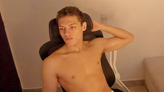 laurent nova online show from February 19, 10:17 pm