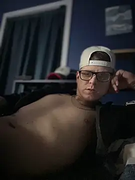 traejddd online show from March 4, 7:59 am