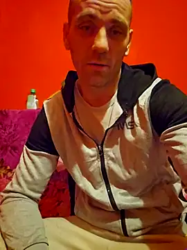 Snapshot of Aian09 chatting on February 23, 10:56 am Aian09 online show from February 23, 10:56 am