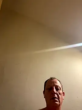 chubbybear2cum online show from October 9, 11:31 pm