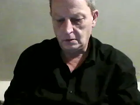 chubbybear2cum online show from January 17, 11:44 pm