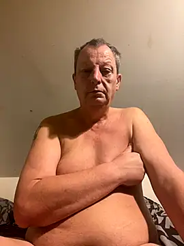 chubbybear2cum online show from October 3, 12:32 pm